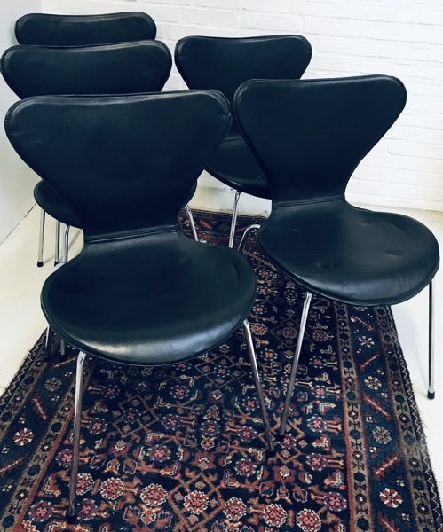 6 Arne Jacobsen 7'er spisebordstole, fremstillet ved Fritz Hansen