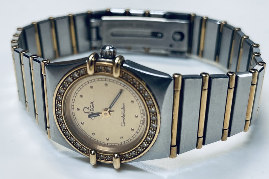 Omega Constellation prydet m. diamant bezel (32 enheder)