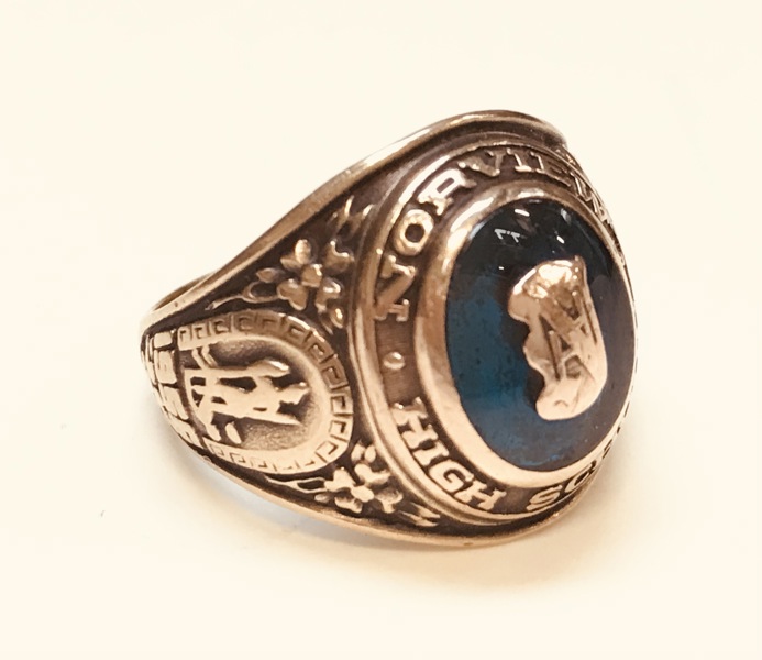 Guld: Norview (New York) High School ring udført i 8kt./333