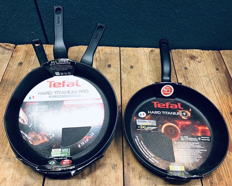 4 Tefal Hard Titanium PRO stegepander (28cm) - (P 413/24)