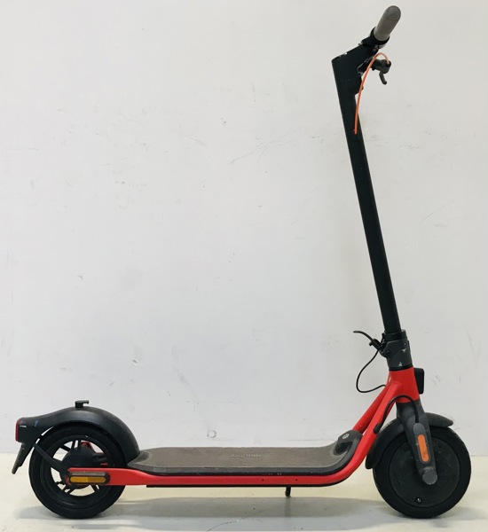 Ninebot KickScooter Powered by Segway elektrisk løbehjul (P 29/24)