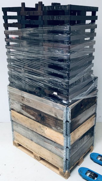 Pallesortiment: 69 stk. kvartpaller i plast, 5 stk. pallerammer til europalle og 1 stk europalle (K 3700-76601-00043-24)
