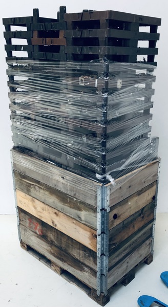 Pallesortiment: 69 stk. kvartpaller i plast, 5 stk. pallerammer til europalle og 1 stk europalle (K 3700-76601-00043-24)