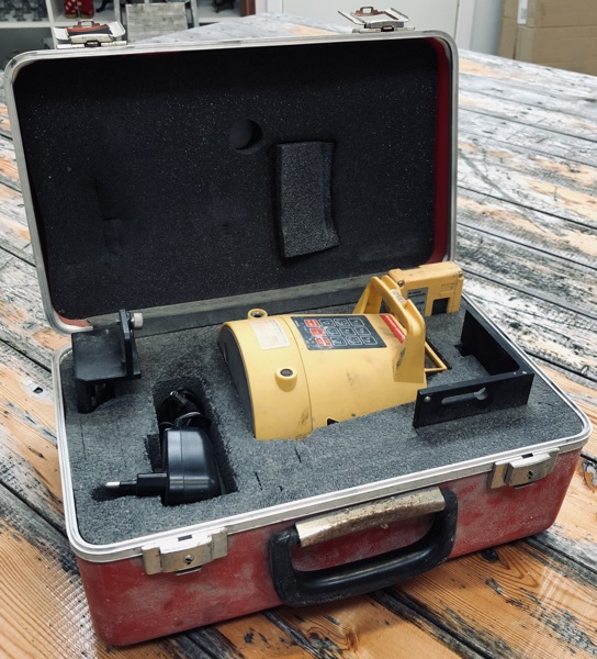 Ammann ASB114IR rotationslaser m. LT200 modtager samt tilhørende kuffert
