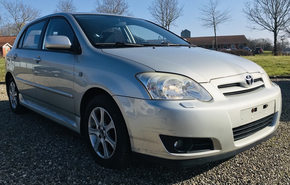 Toyota Corolla 1,6 5d Hb (2004) - Stel.: JTDKZ20E400075533