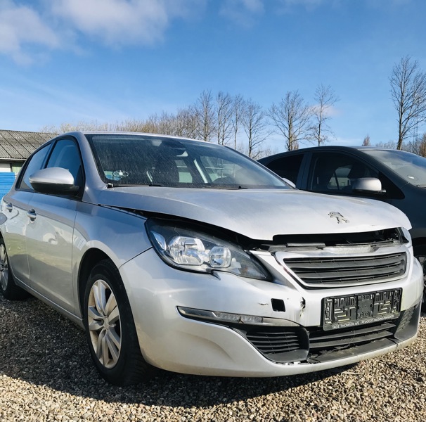 Peugeot 308 1,6 e-HDi 116 5-d (2014) Stel.: VF3LB9HCGES025736