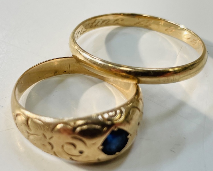 Guld: 2 ringe udført i 14kt./585 - herunder Hermann Siersbøl