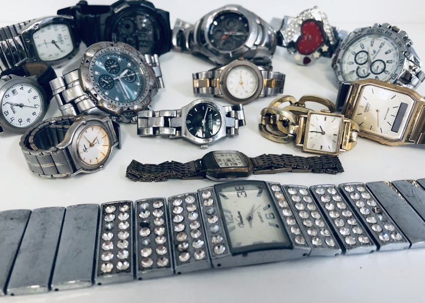 Samling af ure (13 enheder) - herunder Casio G-Shock (GW-1200E), Casio Illuminator, Festina 8812 chronograph m.fl. (Å 2025-0875)
