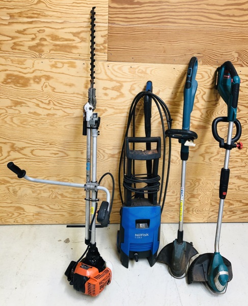Makita DUR181 græstrimmer, Bosch 36V græstrimmer m. 2.0Ah batteri, Adano BC42JA buskrydder/græstrimmer samt Nilfisk C120.3 højtryksrenser