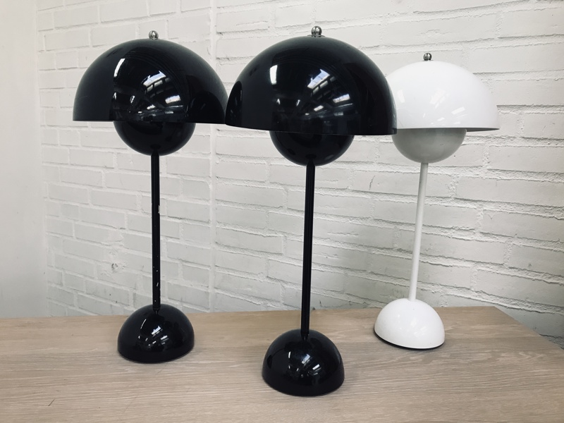 3 Verner Panton VP3 Flowerpot bordlamper, fremstillet ved &Tradition (R 17/25)