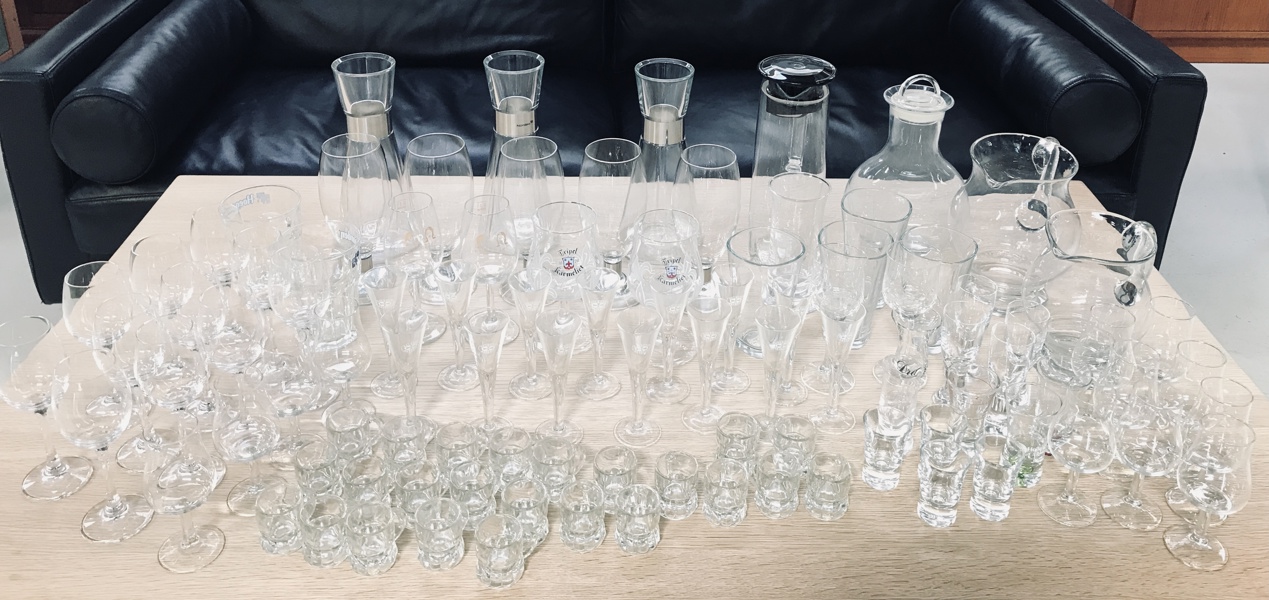 Stort parti glas (97 dele) - herunder Rosendahl