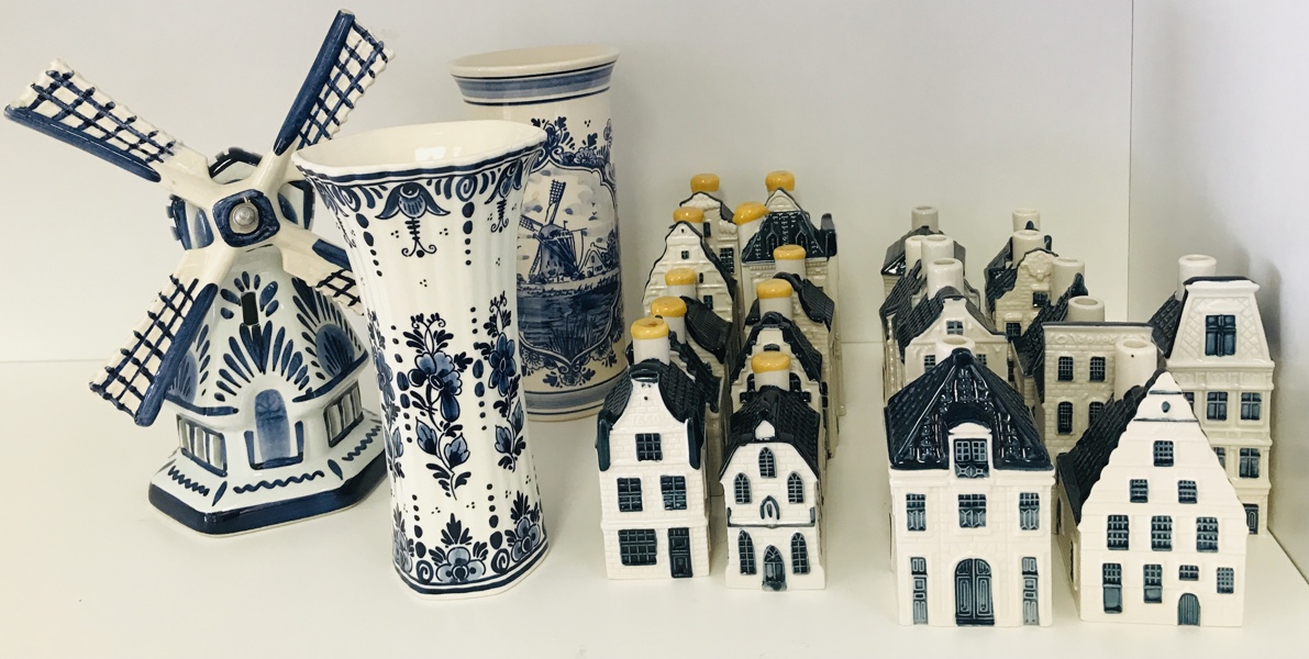 Delft Pottery keramik, sorteret udvalg á 24 dele