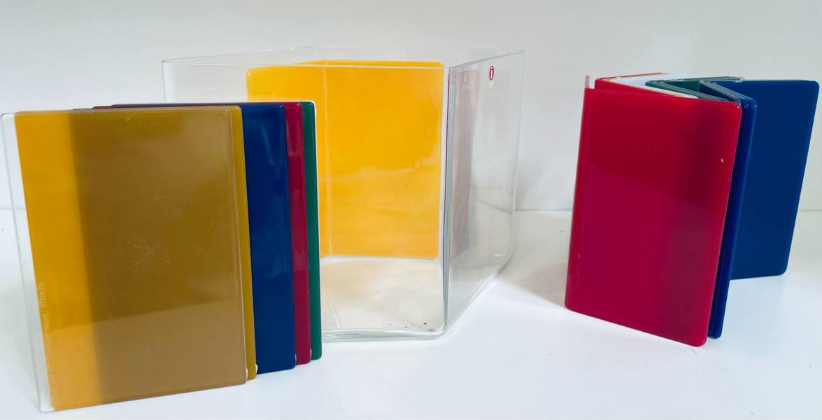 Erik Bering/Heikki Orvola Maljakko vase m. farvede indlæg for Ittala Glas, Finland