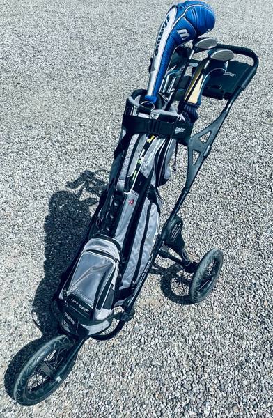 Ozone golfbag m. Bag Boy trolley samt Mizuno jern og køller (se beskivelse)