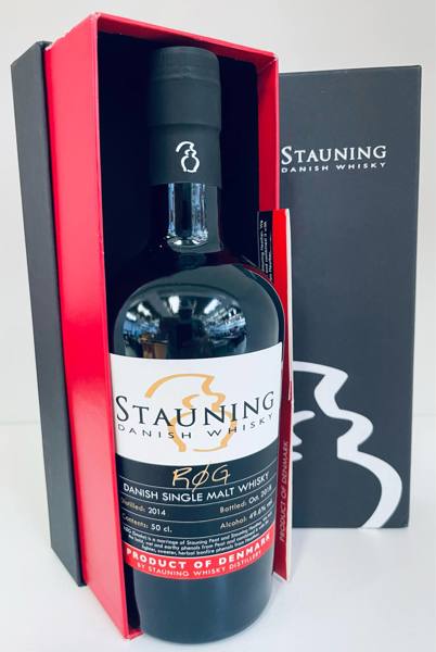 Stauning Røg 2018 (Oktober) Single Malt Whisky m. tilhørende mavebælte og æske