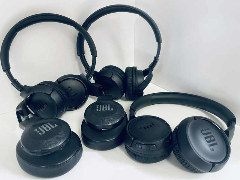 JBL E45BT On-Ear trådløse hovedtelefoner, JBL Tune 510BT On-Ear trådløse hovedtelefoner (sort) samt 2 JBL Tune 520BT On-Ear trådløse hovedtelefoner (sort) - (B 1017/24, 21, 46, 109/25)
