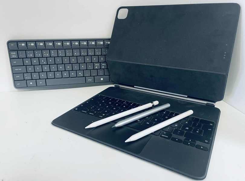 Apple Magic Keyboard iPad Pro (11-inch m.fl.), Apple Pencil (1. gen), Apple Pencil (2. gen), HP MPP 2.0 Vippepen (sølv) samt Logitech K235 tastatur - (B 398, 1054/24, 02, 013, 50/25)