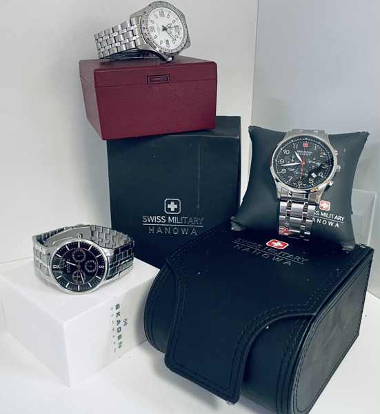 Samling af Swiss Military Hanowa, Skagen samt Seits ure (3 enheder): Swiss Military Hanowa Patriot (06-5187.04.007) chronograph, Skagen Klassik chronograph (331XLSXB0) samt Seits TMG6184