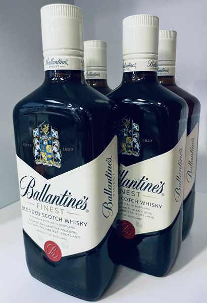 5 fl. Ballantines Finest Blended Skotch Whisky (Å 2025-0977)