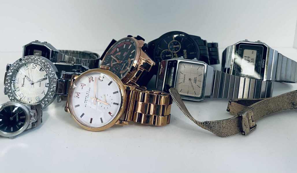 Samling af ure (9 enheder) - herunder Megir
Mini Focus Chronograph, Casio Classic WR 5696, Casio Classic WR 9472, Casio Classic WR 593, Daniel Wellington, Seiko m.fl. (Å 2025-1073)