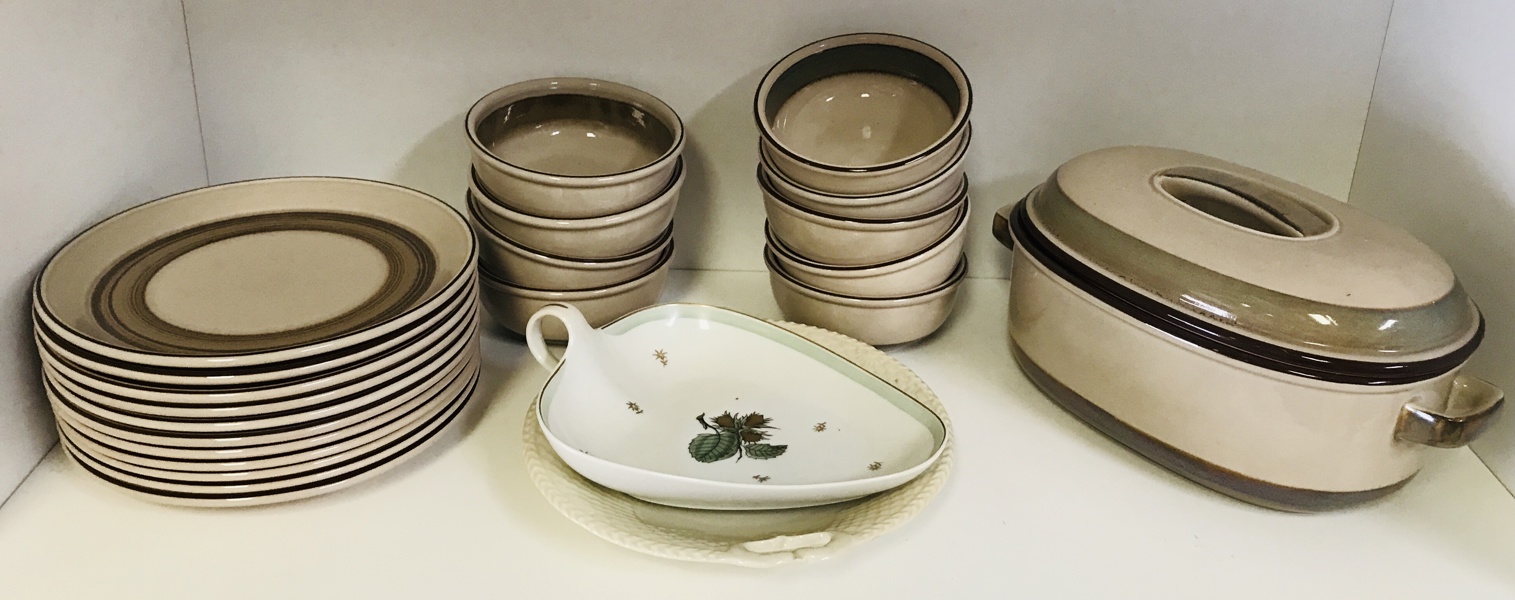 Samling af Bing & Grøndahl stentøj og porcelæn service, 23 enheder (Lene)