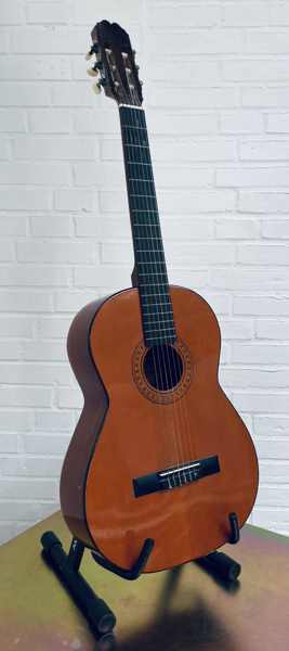 Admira Paloma akustisk guitar (fremstillet i Spanien)