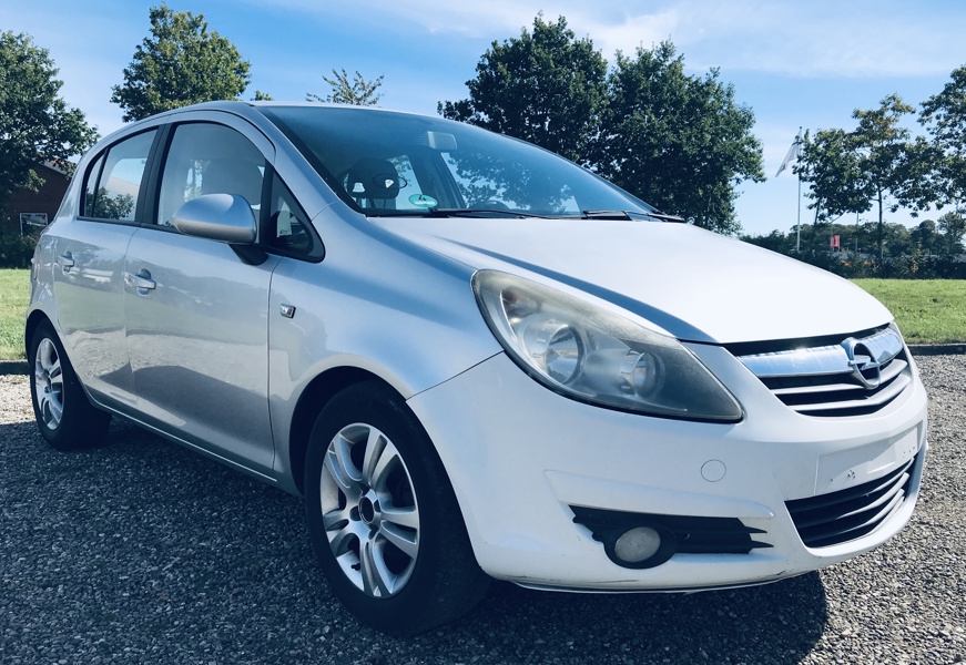 Opel Corsa 1,3 Cdti Ecoflex (2011) - Stel.: W0L0SDL68B4107842