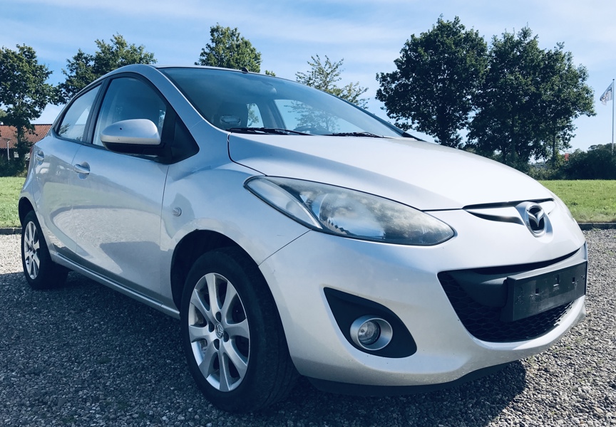 Mazda 2 1,3 5-dørs Hatchback (2011) Stel.: JMZDEA4J200404438