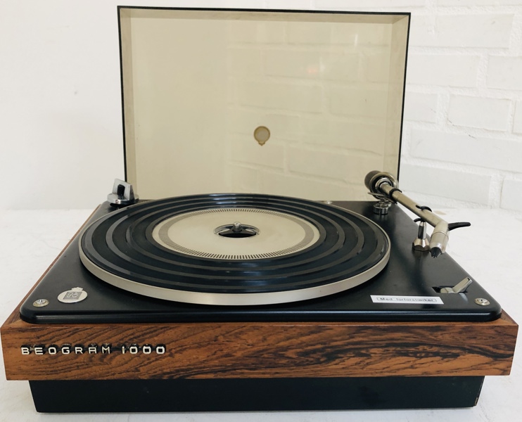 Bang & Olufsen Beogram 1000 pladeafspiller m. forforstærker 