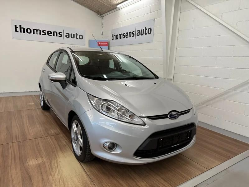 Ford Fiesta 1,6 TDCi 90 Titanium 5d (2009) - Stel.:  WF0JXXGAJJ9K62797