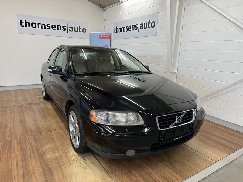 Volvo S60 2,4 170 Momentum 4d (2007) - Stel.:  YV1RS614282688186