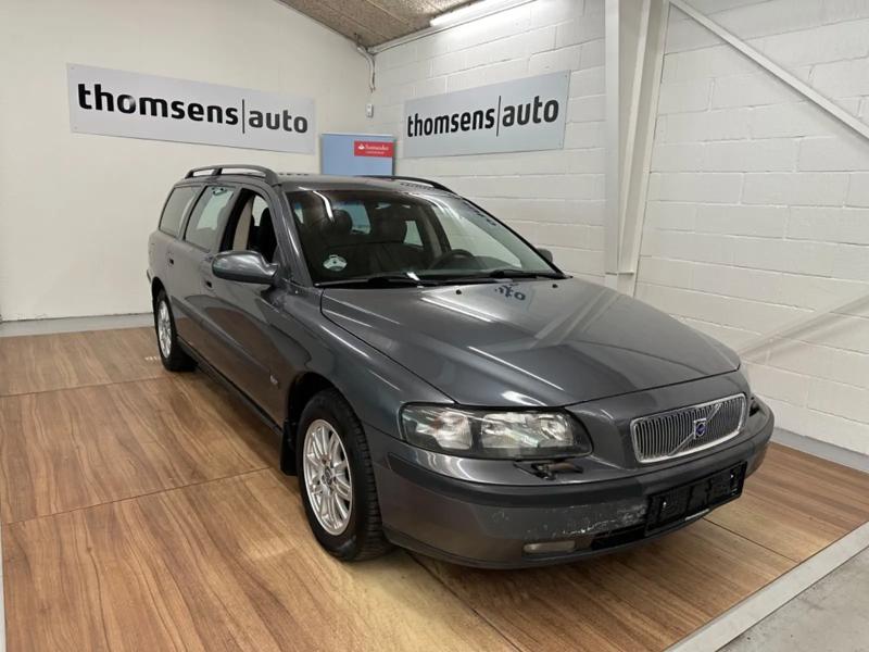 Volvo V70 2,4 140 Business 5d (2003) - Stel.:  YV1SW65S231308191
