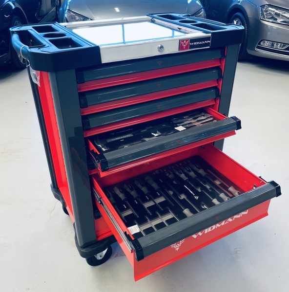 Widmann Steel Top Series værkstedsvogn m. 7 skuffer og værktøj (272 dele)