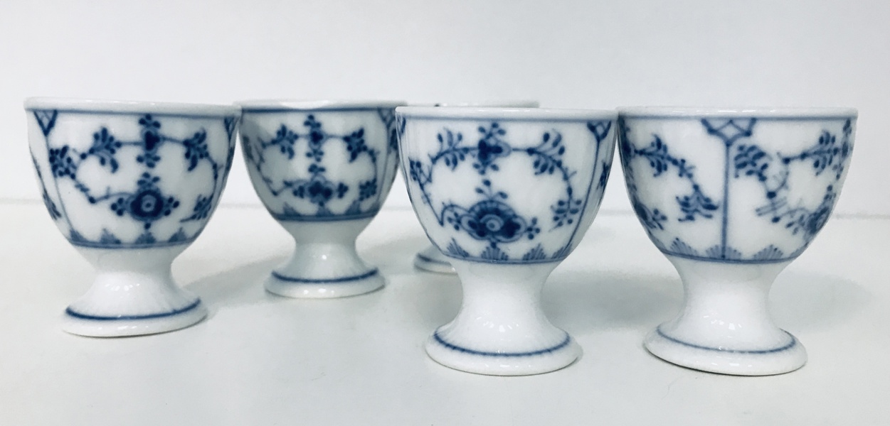 5 Royal Copenhagen Musselmalet Riflet æggebægre (dekorations nr.: 1/115, 1/2026)