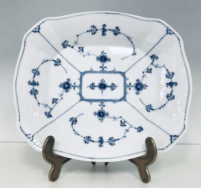 Royal Copenhagen Musselmalet Riflet skål (dekorations nr.: 1/359)