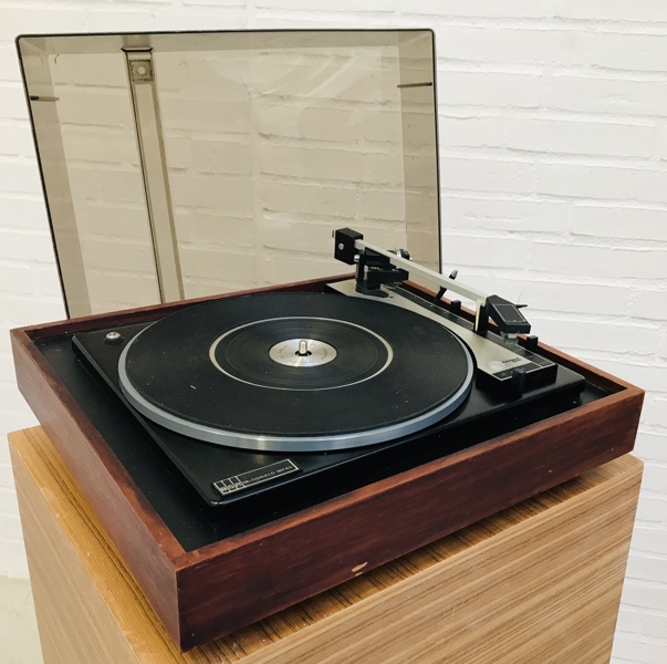 BSR McDonald MP60 Stereo pladespiller m. pickup i kabinet af palisander m. Excel ES-70S pickup