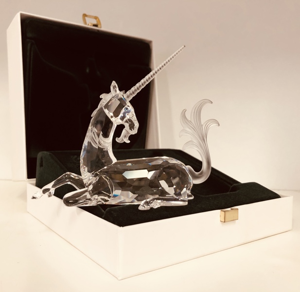 Samleobjekt: Swarovski SCS Unicorn (1996) udført i klar krystal, formgivet af Martin Zendron