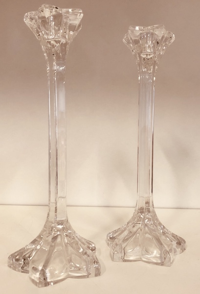 Samleobjekt: Tulipan stager (1986) udført i klar krystal, formgivet af Max Schreck