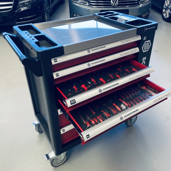 Schwartzmann værkstedsvogn m. 6 skuffer og værktøj (165 dele)