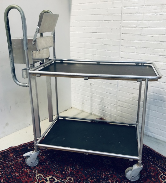 Pakke-/ordresamlevogn i rustfrit stål m. plads til laptop