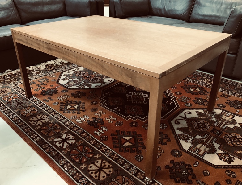 Børge Mogensen (1914-1972) 5361 sofabord, fremstillet hos Fredericia Furniture