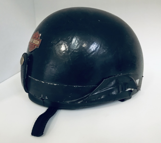 Vintage mid-century motorcykelhjelm lædeflapper og lukning