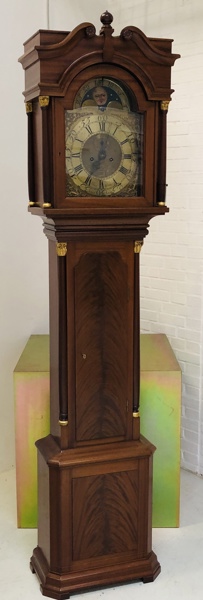 Sønderjysk Louis XVI standur af Peter Green (1706-1795), Aabenraa m. månefase, kalender og decentral timemarkering.