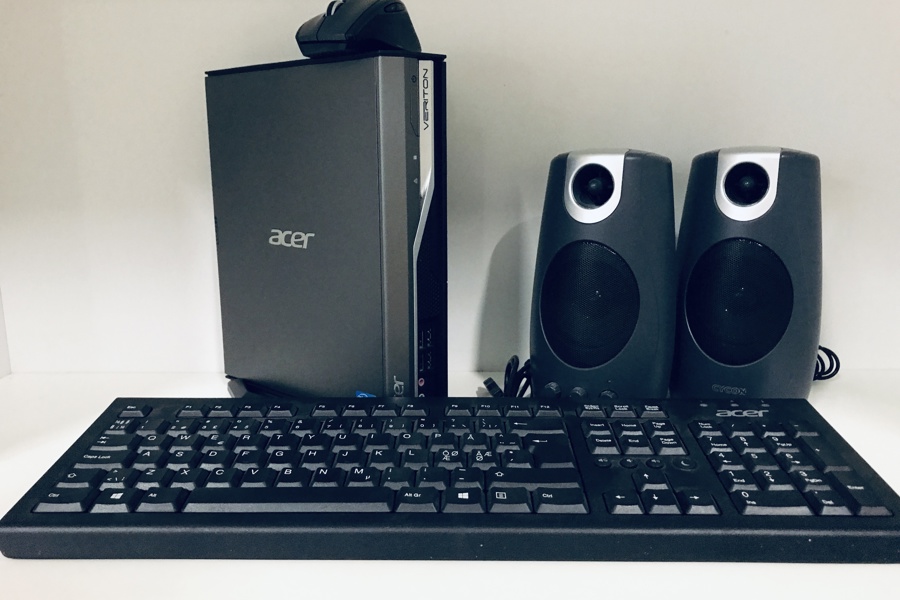 Acer Veriton LG4620G Personal PC m. Windows 10 Pro, Acer keyboard (PR1101U), Logitech M705 mus samt Cycon SP-380 HøT