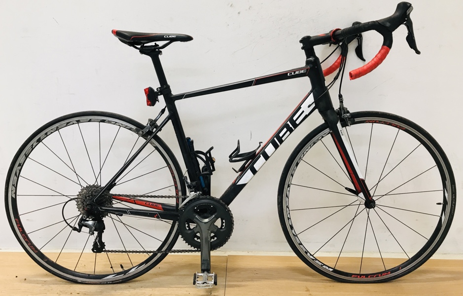 Cube Attain racercykel (str. 56) m. Fulcrum  fælge og Shimano Tiagra gear (R 2025-0044)