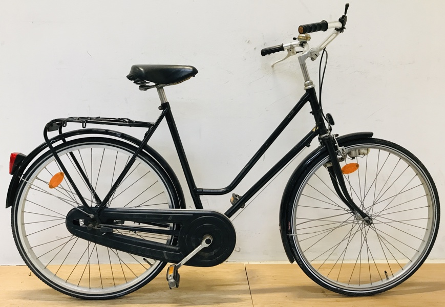 Klassiker: Cymo Club 'Classic' damecykel m. lukket kædekasse, Torpedo gear smat dynamo forlygte (R 2025-0017)