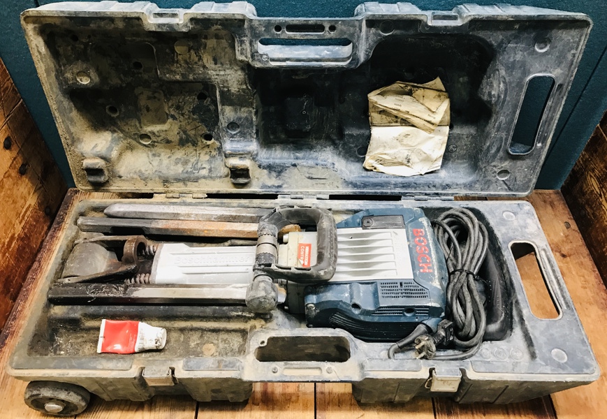 Bosch GSH 16 nedbrydningshammer 230V  (Å 2025-0979)