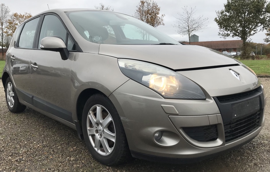 Renault Scenic	1,5 Dci 110 (2010) - Stel.: VF1JZ3G0D43412716