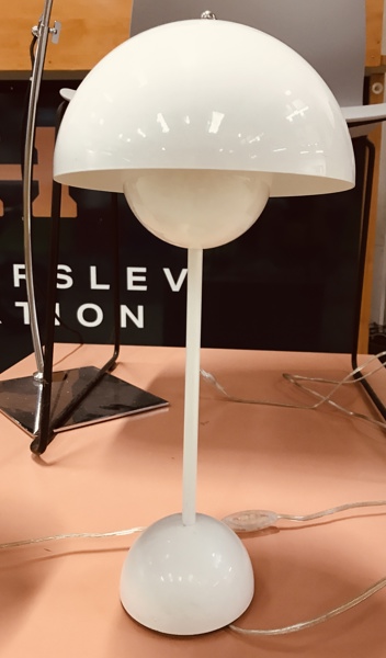 Verner Panton VP3 | Flowerpot bordlampe, fremstillet ved &Tradition (Å 2025-1513)