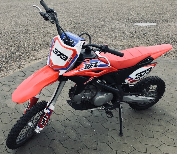 Apollo RFZ Y 125cc Pitbike (Å 2025-1489)